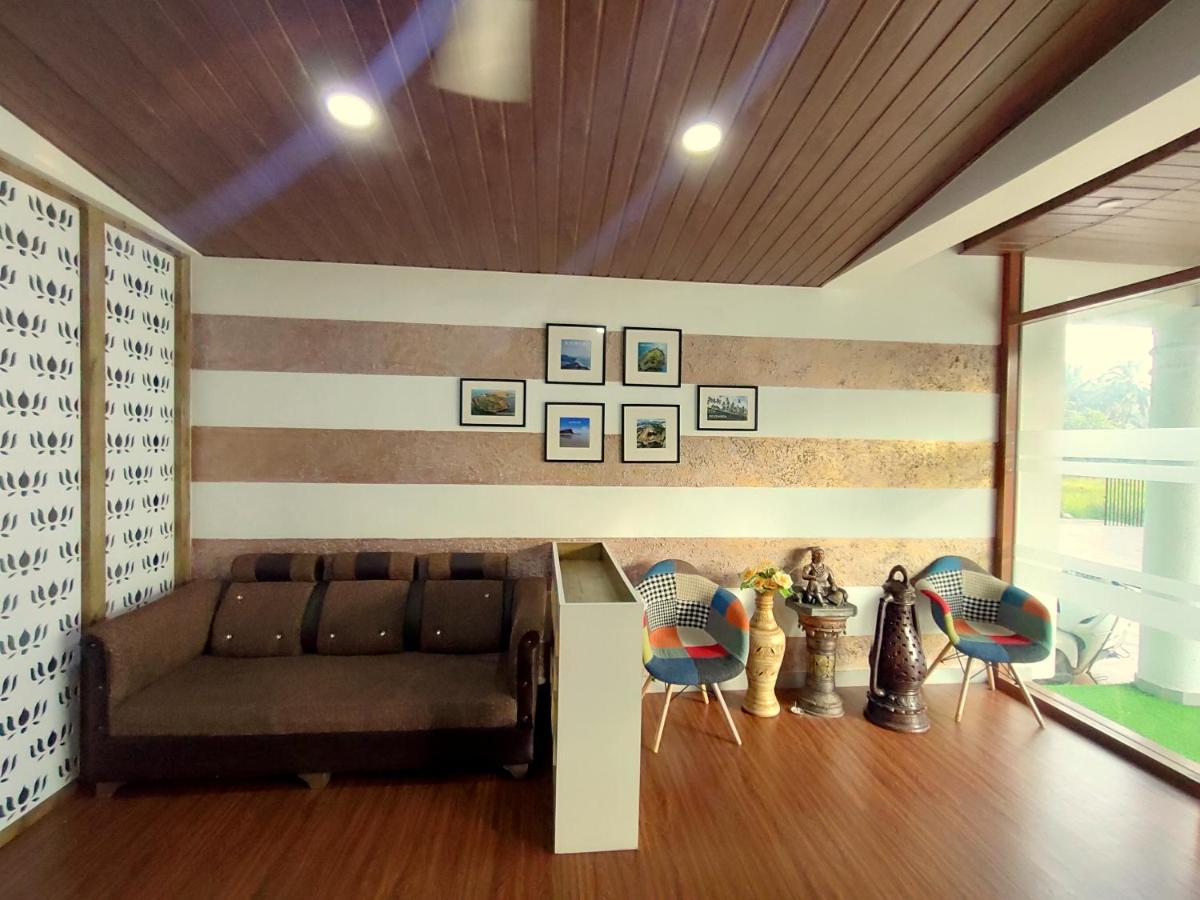Lotus Hotel Nagaon Beach Alibaug Exterior photo